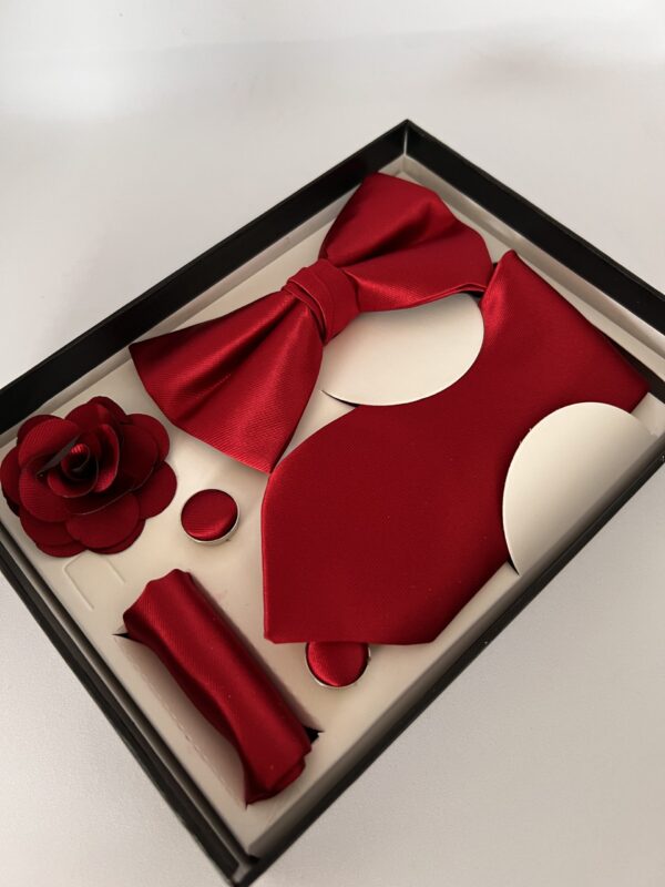 D4FFD654-6B98-42AE-8B05-CA4B1D403841 Nyakkendő szett