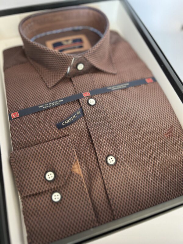 Barna classic fit mintás férfi ing