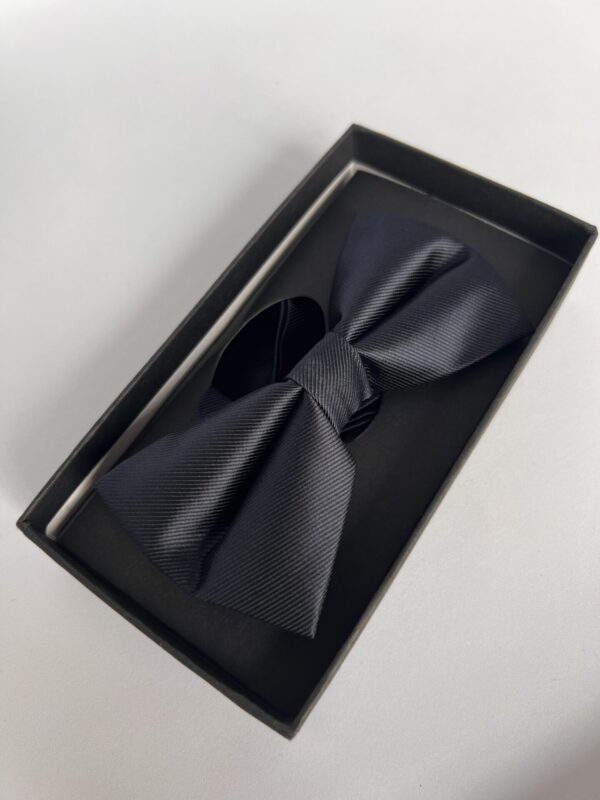 Sötétkék csokornyakkendő