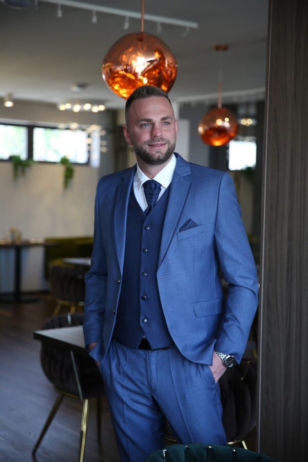 Világoskék öltöny (5 részes)