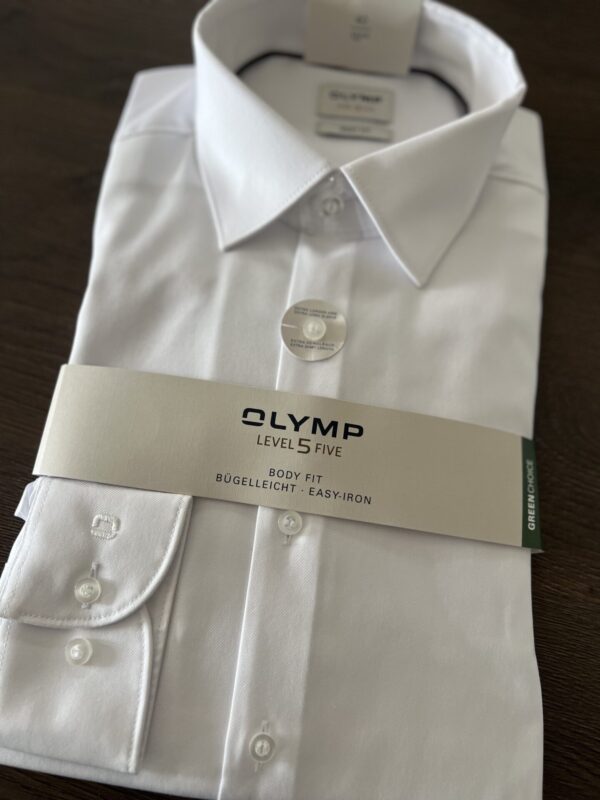 OLYMP Level Five fehér body fit vasaláskönnyített ing hosszabb ujjal