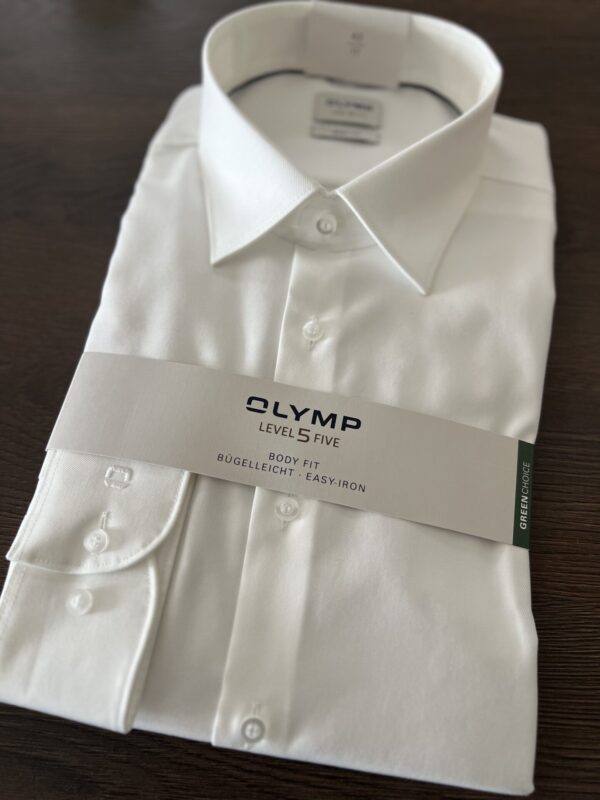 OLYMP Level Five ekrü body fit vasaláskönnyített ing